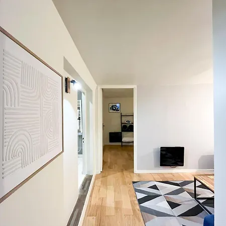 Urban Flat 89 - Large Flat For 10 Guests Apartment