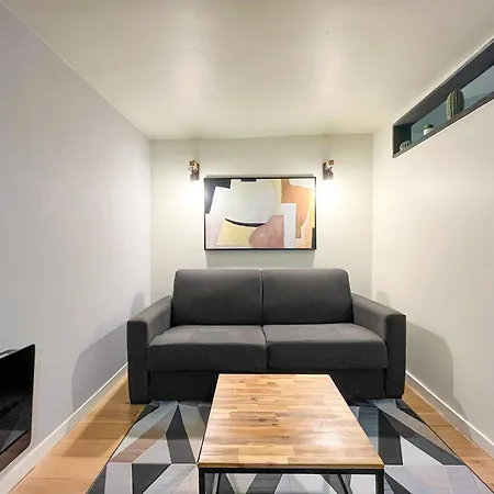 Urban Flat 89 - Large Flat For 10 Guests Apartment