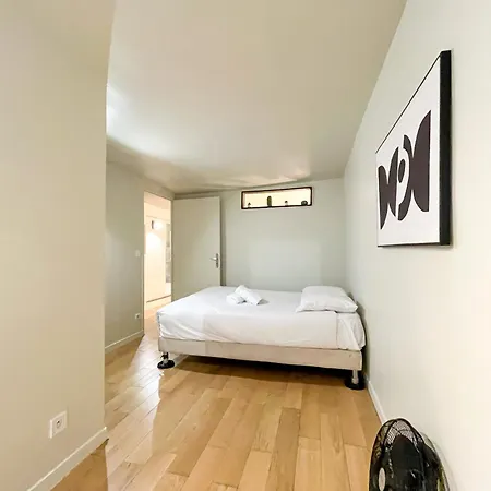 Apartment Urban Flat 89 - Large Flat For 10 Guests Paris